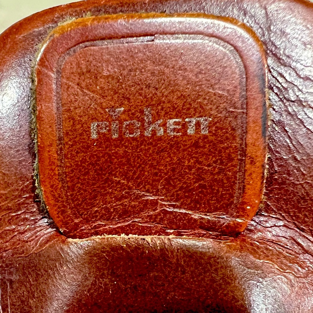 Vintage Pickett Engineering Slide Rule N 600 T with leather case